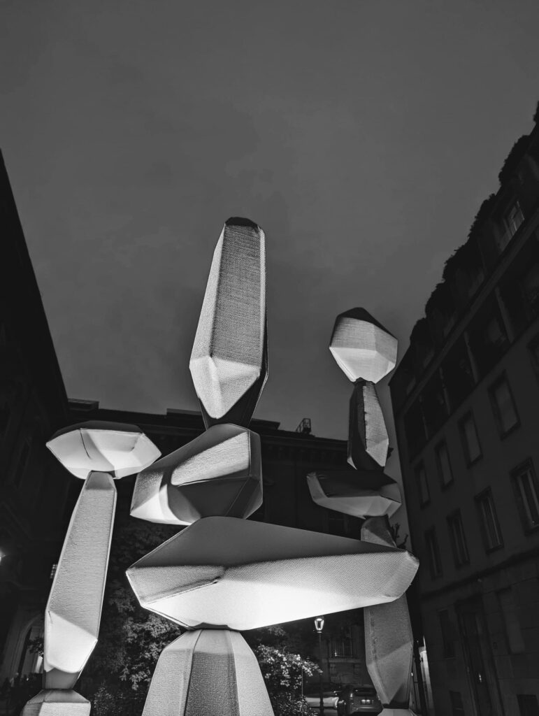 Installazione scultorea, Fuorisalone 2024 Milano