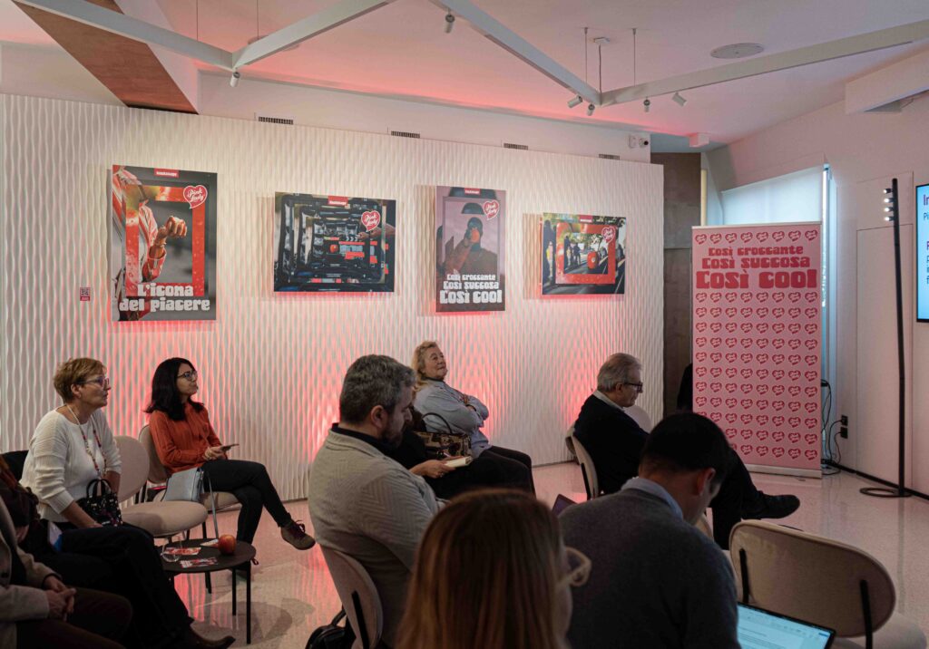 Pink Lady re-branding presentazione location Spazio Illumi Milano